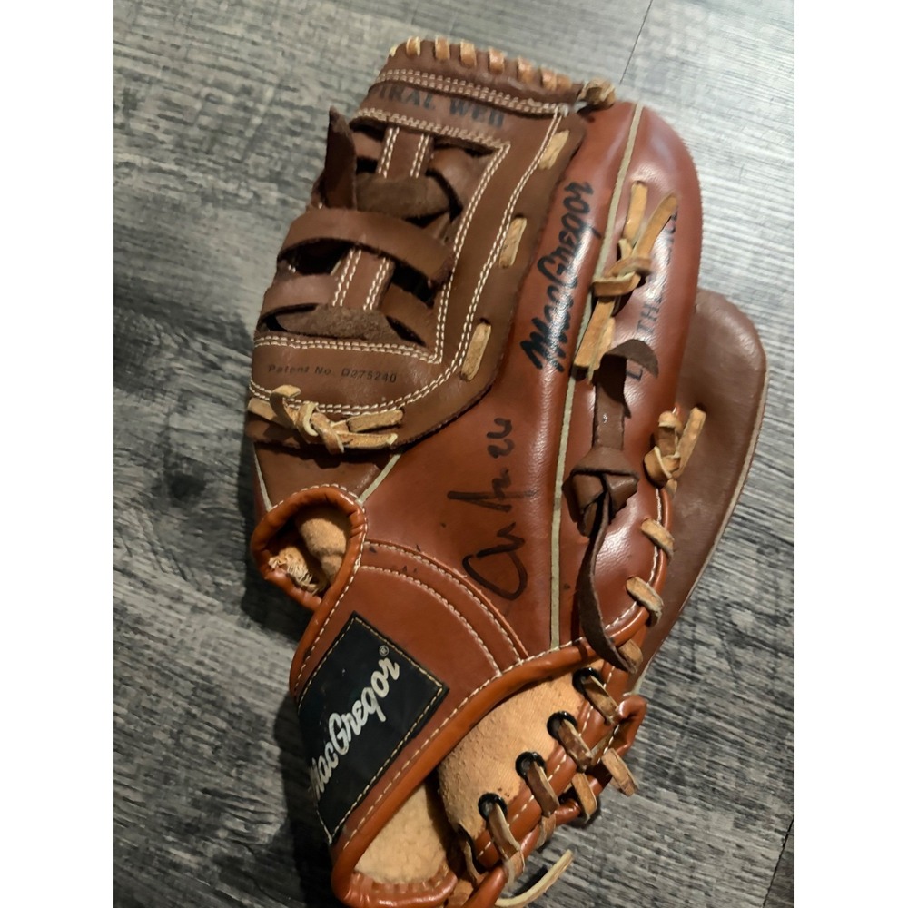 Vintage Leather Baseball Glove Brown RHT Autographed Signed D275240
